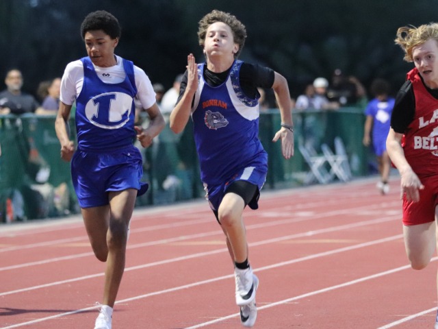 Bulldog 8th Grade A races past Travis 59-11