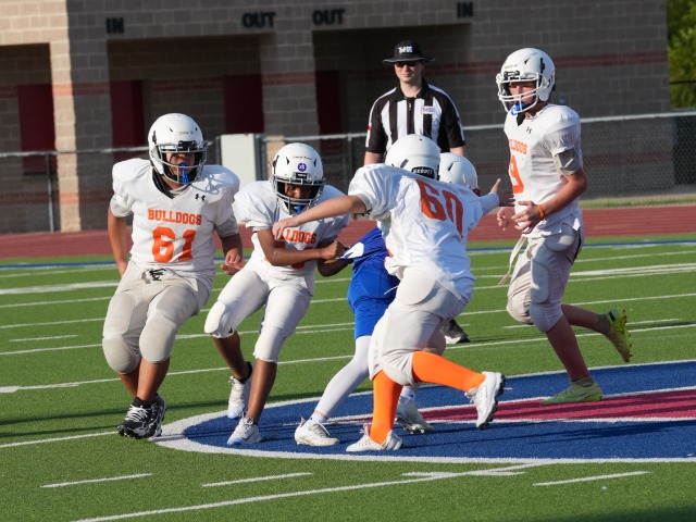 Undefeated Bulldogs 7B Stifle North Belton 13-0 Behind Dominant Defense and Balanced Attack