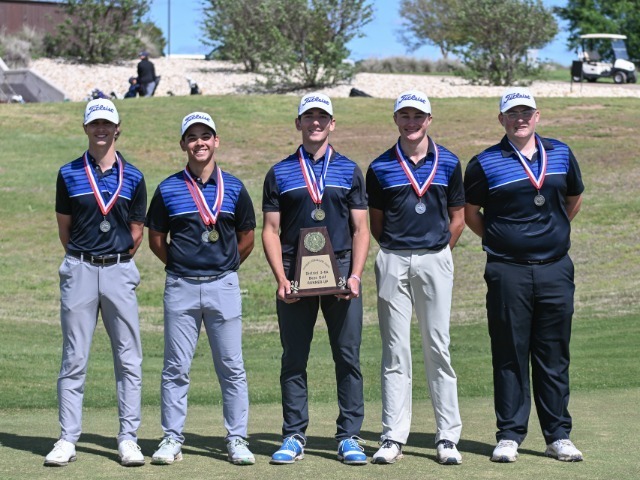 Boswell Boys Golf take second at District and advance to the Regional Tournament