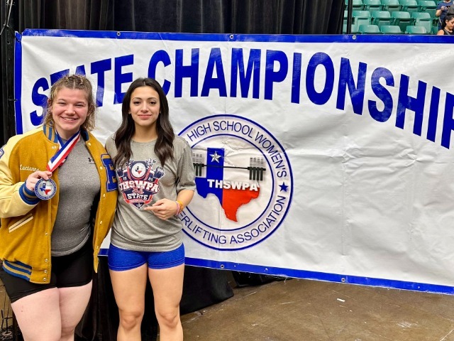 Luci Lambert takes home silver at State Powerlifting Meet