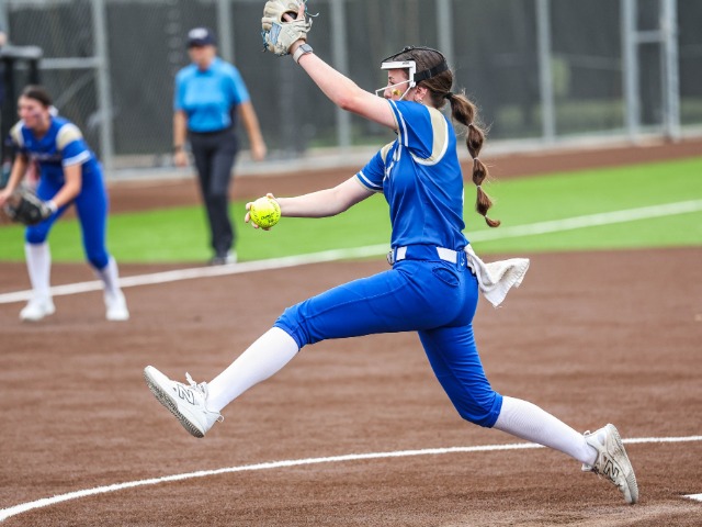 Pioneers stage thrilling comeback over Paschal