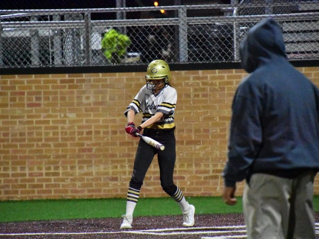 Lady Jackets snap losing skid with 15-0 win over Crowley