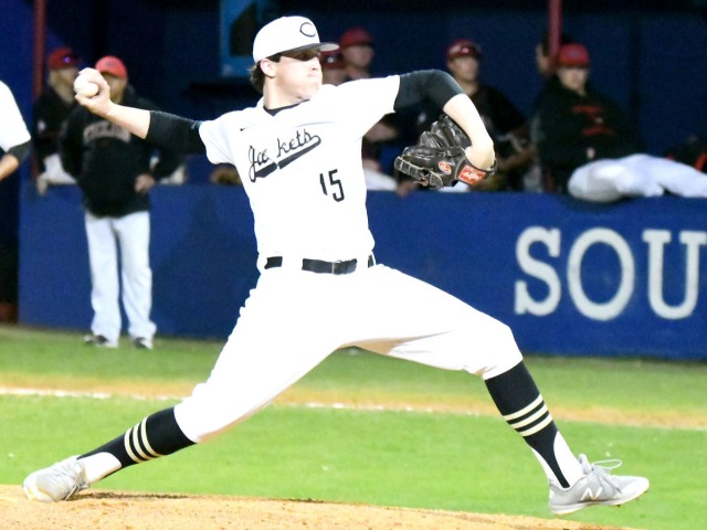 Jackets win Fort Worth Southwest Classic