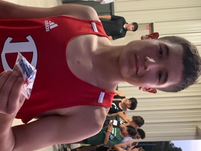 Ryan Duran wins 6th place at district and an individual spot at regionals