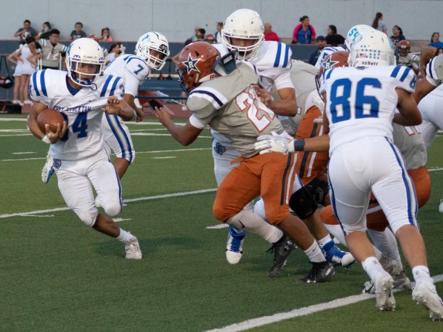 Panthers beat Riverside 38-7, win third in a row