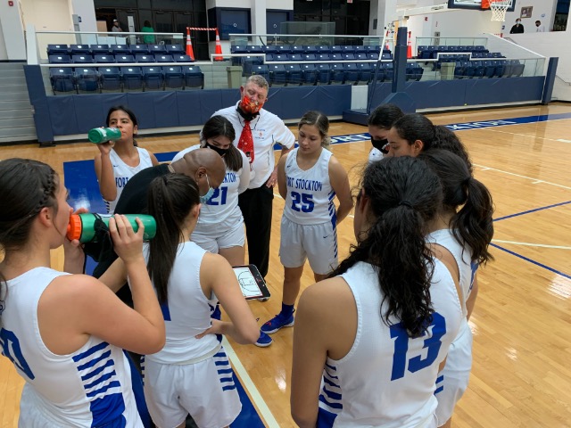 Varsity Prowlers lose against Snyder 12/18