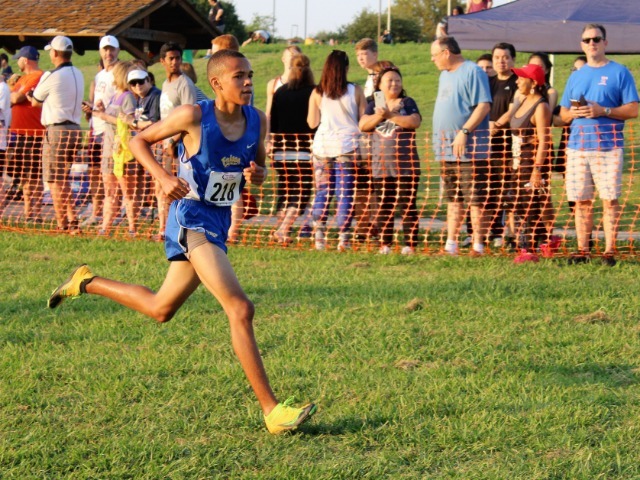 Frisco Runners Compete in Frisco ISD Invitational