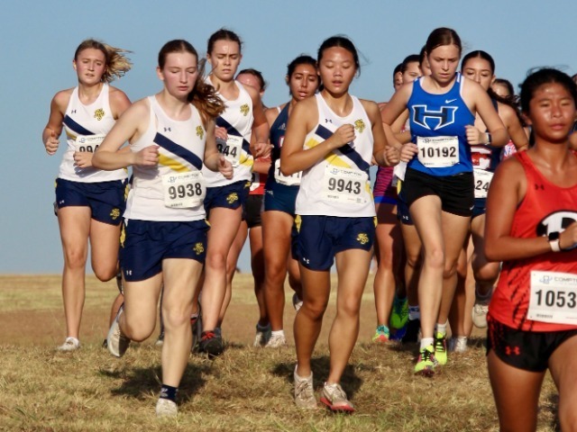 Lady Scots Cross Country Team Competes Well at the McKinney Boyd Bronco Stampede