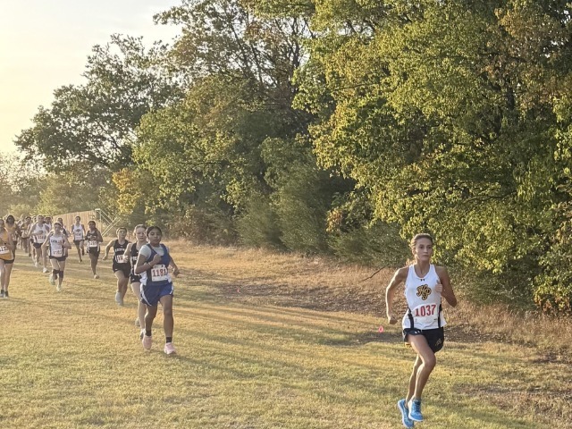 7th & 8th Girls Cross Country Team Wins Kaufman Run With The Lions Meet
