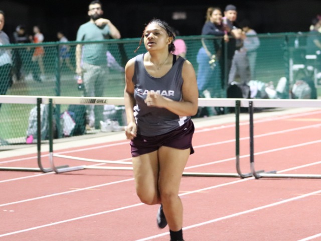 Lady Bearcat 7th Grade A takes down Bonham 16-10