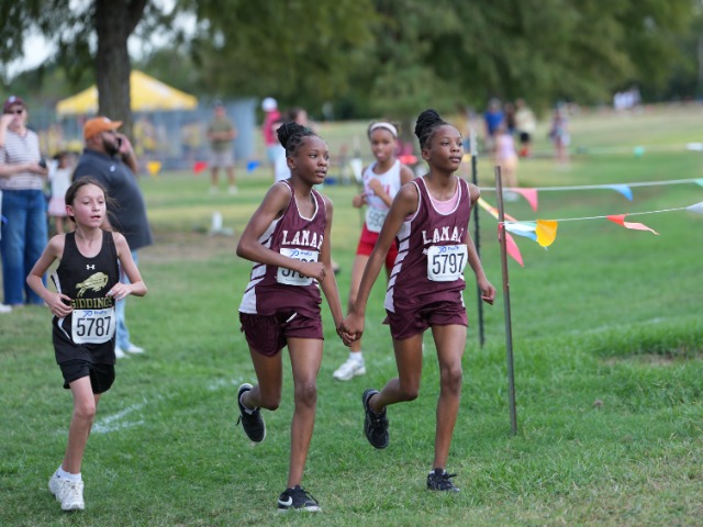 Lady Bearcats Compete Boldly at Yoe Harriers Cross Country Meet