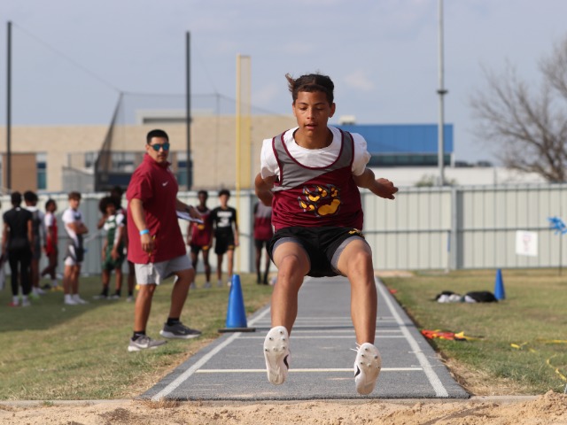 Lamar Boys 7th Grade B tops South Belton 18-12 in opener
