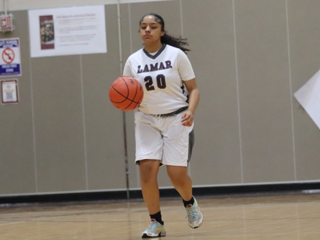 Defensive Duel in the Cove: Lady Bearcats 8B Fall Just Short Against SC Lee