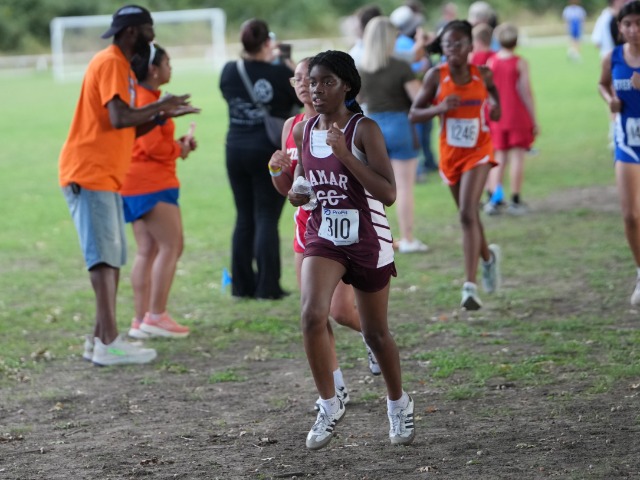 Lamar 7th Grade Lady Bearcats Close Out Season at Central Texas District Cross Country Championships