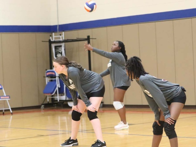 Lady Bearcat 8th Grade A Volleyball falls to North Belton