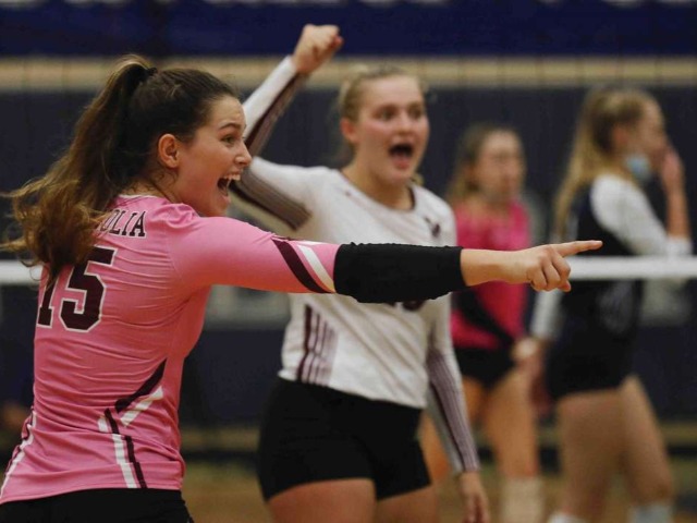 VOLLEYBALL: College Park holds off Magnolia in five-set thriller