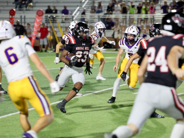 Late Offensive Surge Lead Freshman and JV to Victories