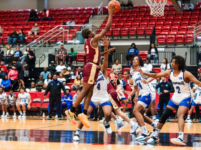 Saginaw secures the win against Boswell after a strong fourth quarter