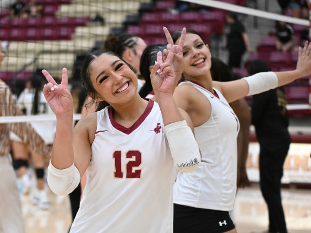 Lady Rough Riders sweep Irving in season's first home game