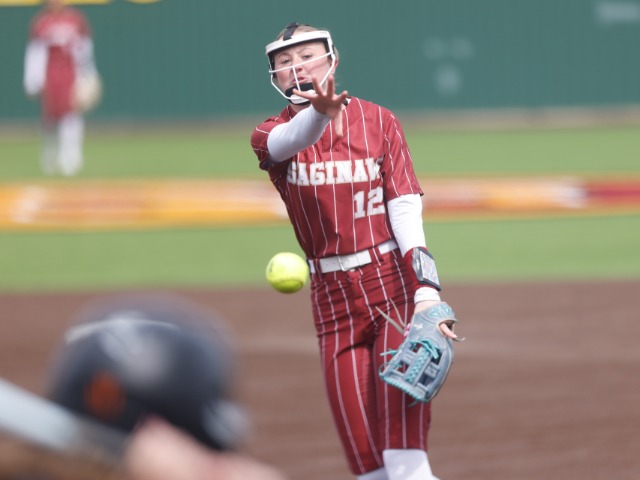 Lady Rough Riders Claim First District Win