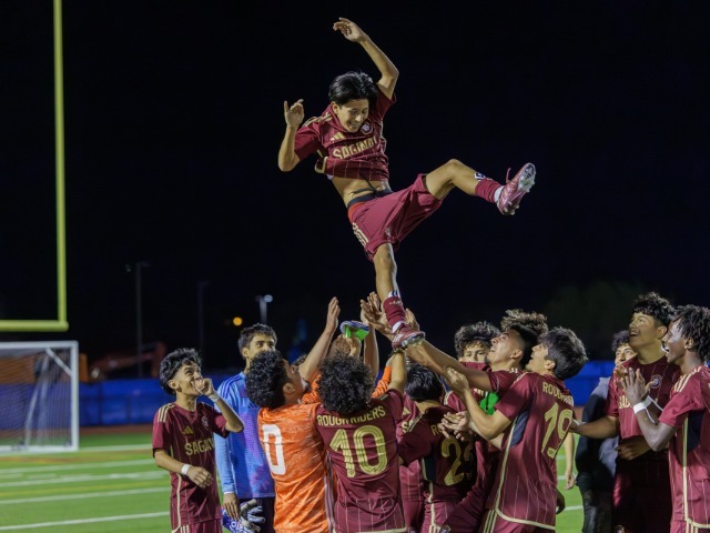 Lady Rough Riders Claim First District Win