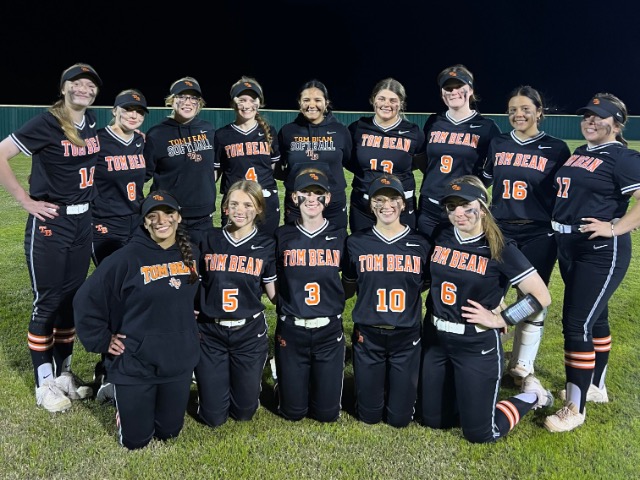 Lady Cats Victorious in Bi-District Matchup
