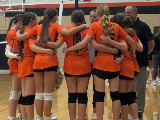 Middle School Volleyball Continues to Show Growth!