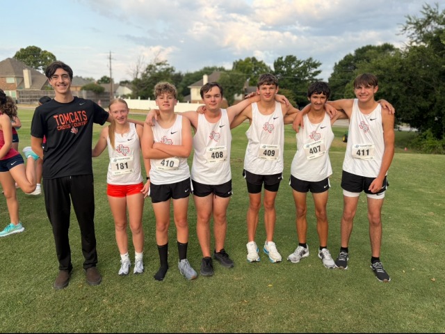 XC Kicks off the Season!