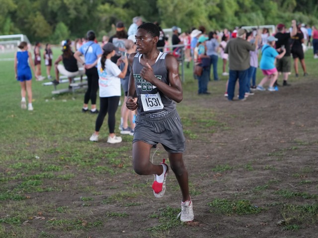 Travis Science Academy 7th Grade Boys Compete at Central Texas District Cross Country Championships