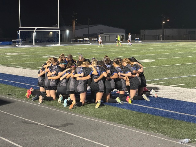 JV Tennis Tops Bell; 1-0 in District