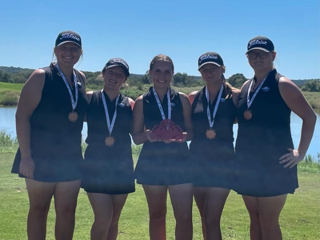 Poston has Hole in One; Roos Shine