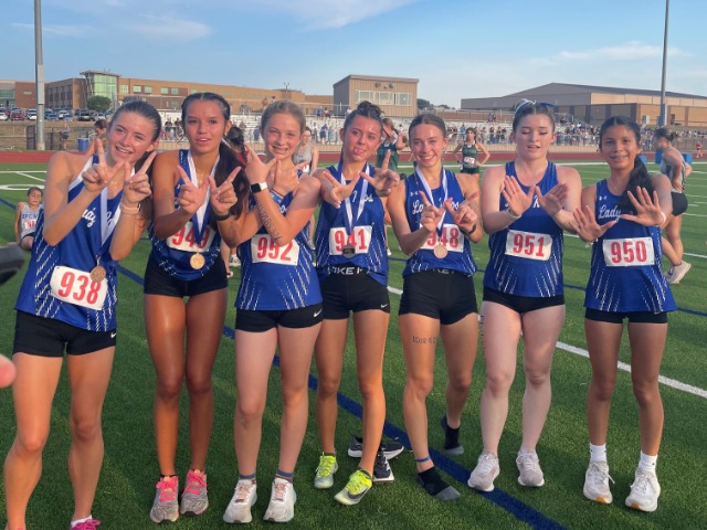 Girls Place Second at Burleson