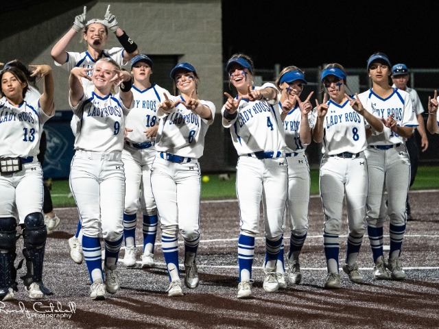 Lady Roos Keep Rolling