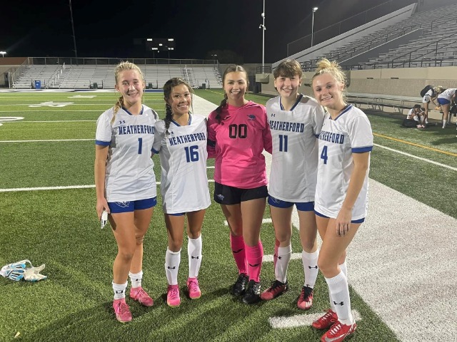Lady Roo Soccer Wins Over Bell, Still Undefeated in District