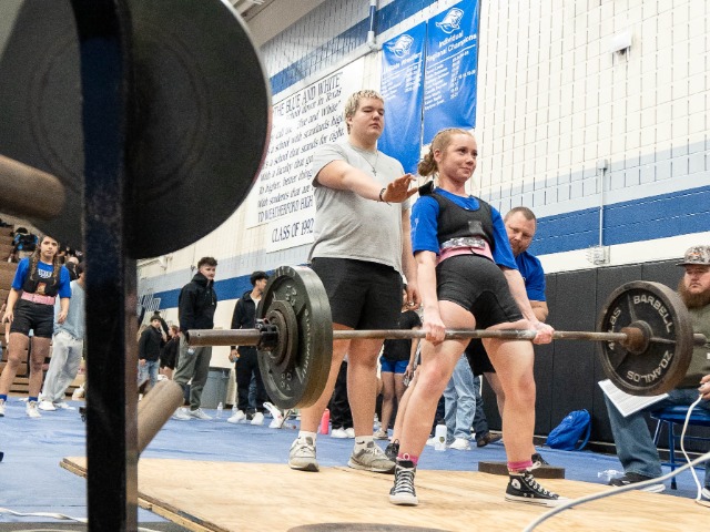 Lady Roo Power Wins First Meet of the Season