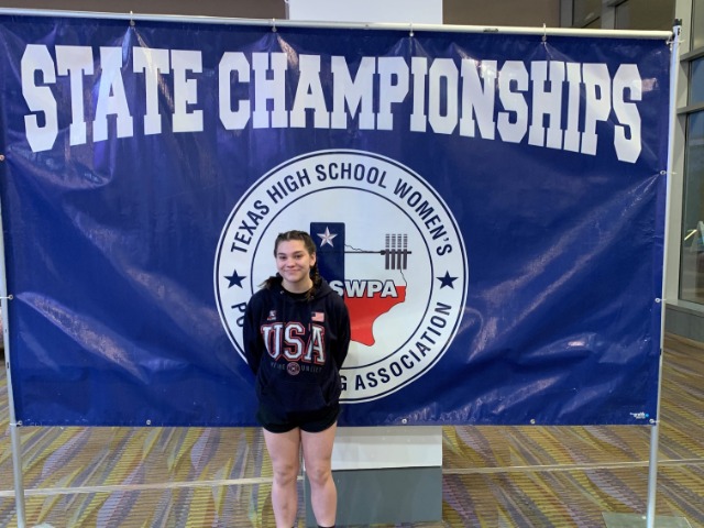 Bussey Competes at State Powerlifting Meet