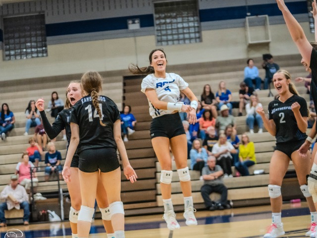 Cienega Leads Lady Roo Volleyball Over Mansfield 3-1