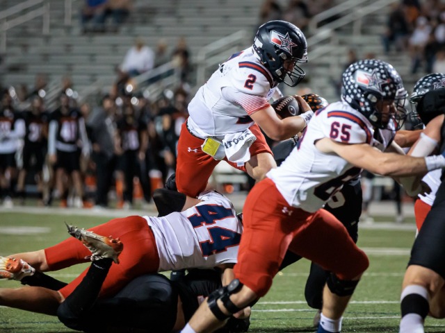 TEXANS BLOW PAST BULLDOGS, TO FACE INGLESIDE