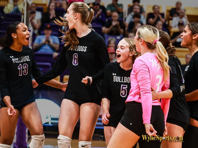 Girls Soccer Stays Undefeated in District, beats Lubbock High