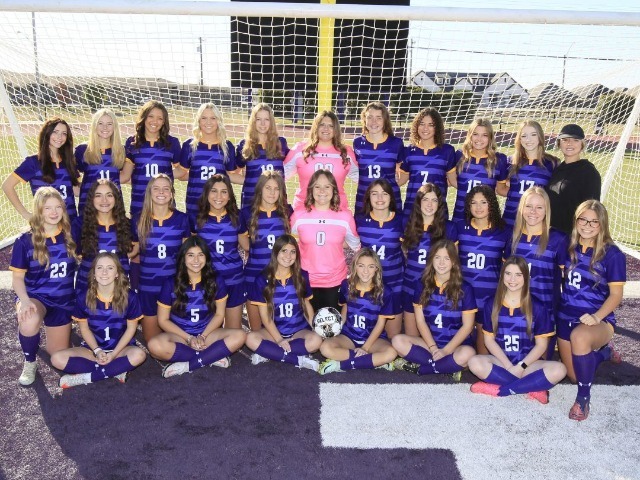 Girls Soccer Shuts Out Monterey at Home
