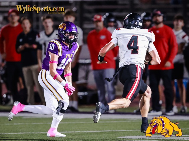 Bulldogs Look to Clinch Playoff Spot