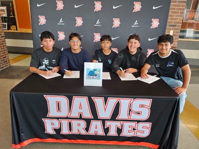 DAVIS PIRATES SIGN TO PLAY AT COLUMBIA BASIN