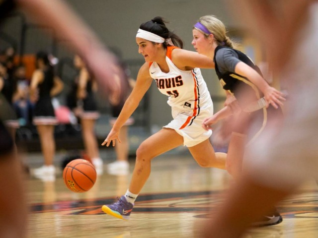 Esmeralda Galindo Earns WIAA Athlete of the Week
