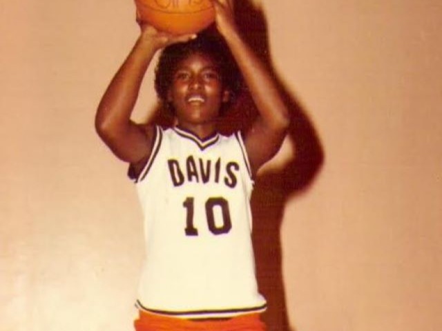 Angie “Pleasant” Crawford Inducted into Pirate Sports Hall of Fame