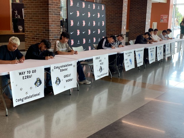 12 PIRATE SOCCER PLAYERS SIGN TO PLAY AT COLLEGE LEVEL