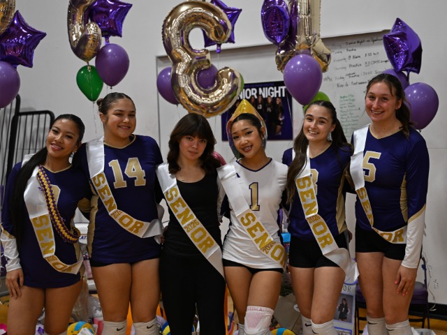 Wildcats Win on Senior Night