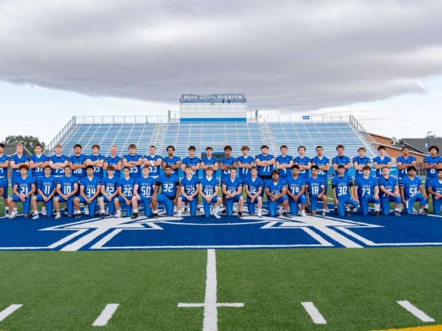Football team photos availaible on the Big Blue Booster Website