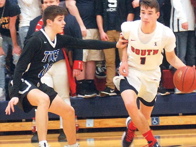 South drops 1st decision of season in tourney finale