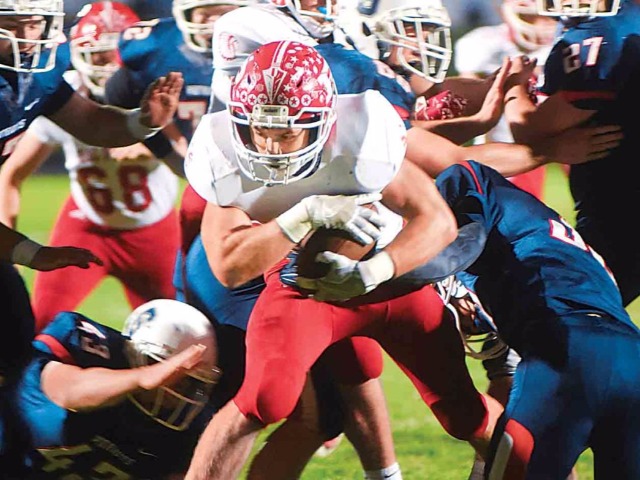 Parkersburg High School rallies past rival Parkersburg South, 27-24