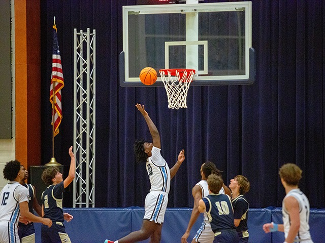 Mustangs Win Back-And-Forth Battle Over Wilson Academy Warriors, 59-58